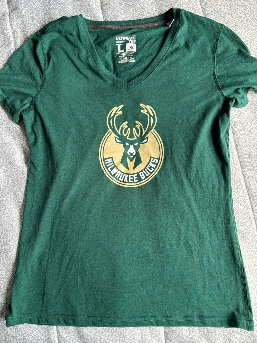 Adidas Women's Milwaukee Bucks Green V-Neck Tee with Gold Logo. Size large